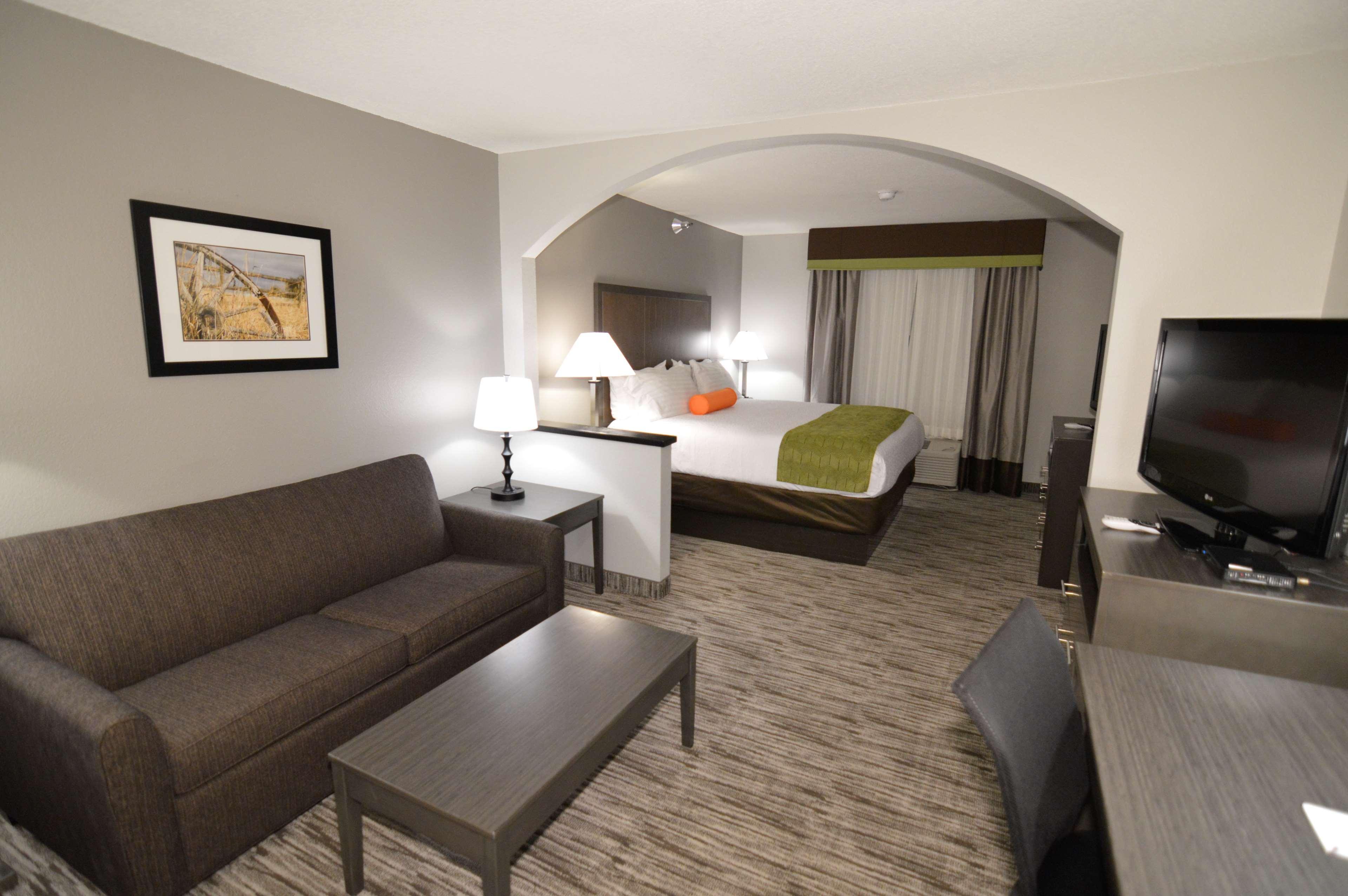 Best Western Plus Liberal Hotel & Suites Eksteriør billede
