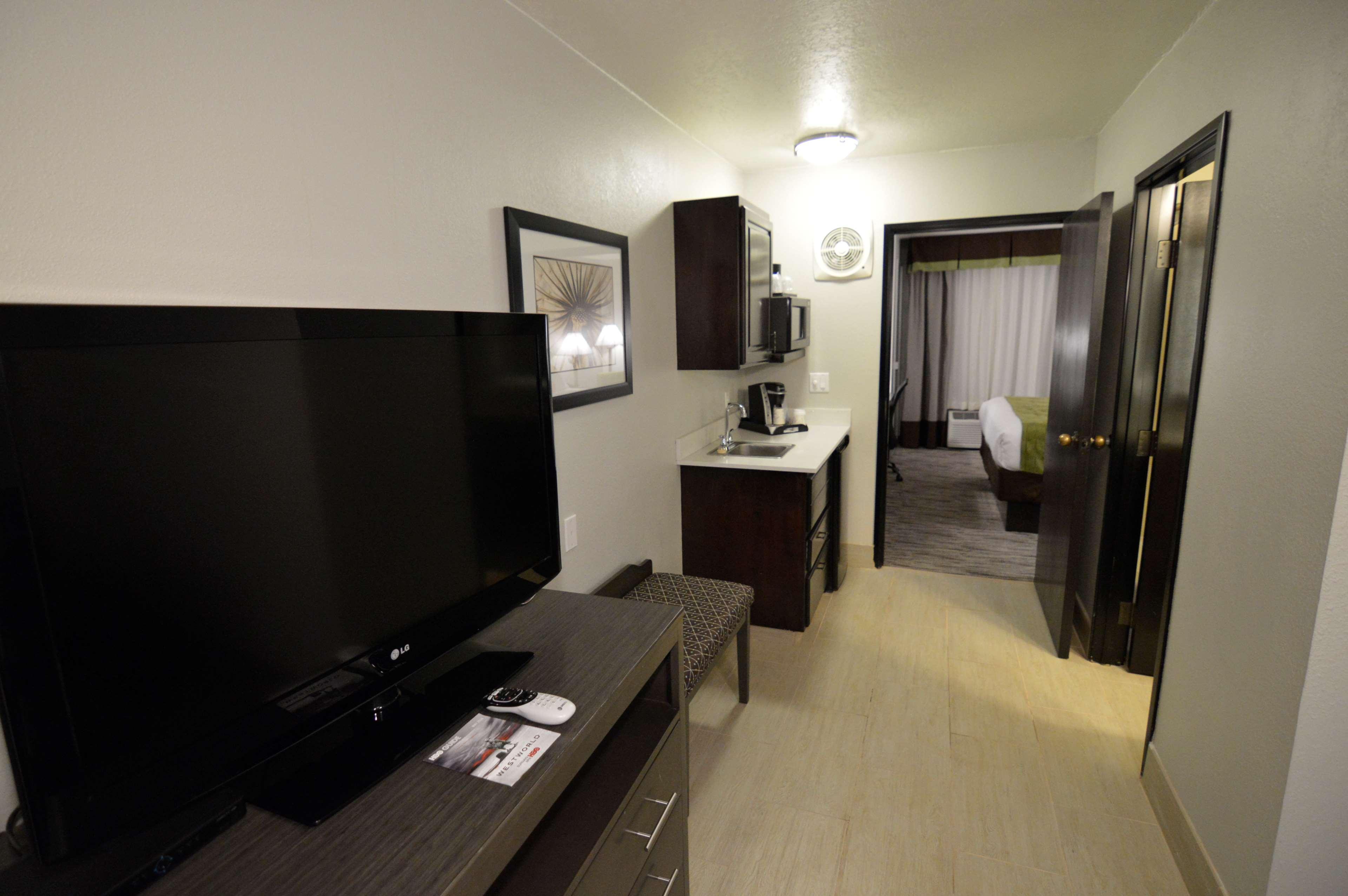 Best Western Plus Liberal Hotel & Suites Eksteriør billede